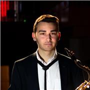 Doy clases de saxofón y de repaso de asignaturas musicales